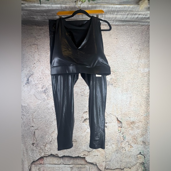 Fabletics Pants - NWT 3X fabletics workout set A51